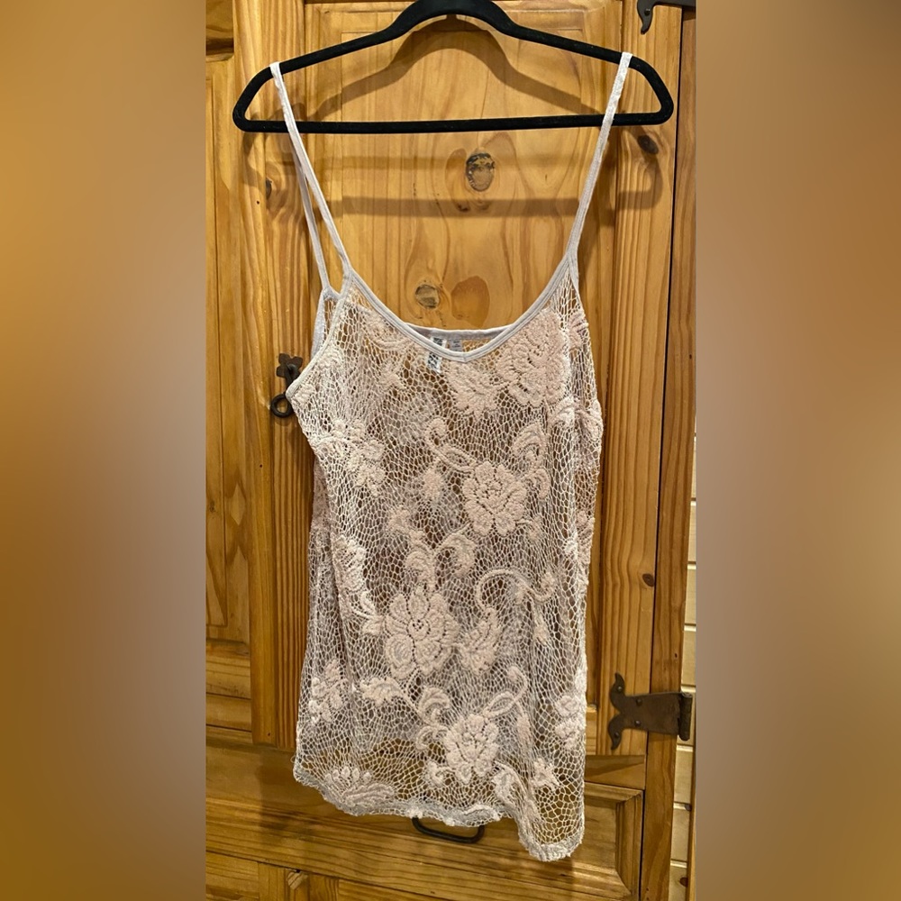 BKE crochet tank top. Size L. PTP 19.5”